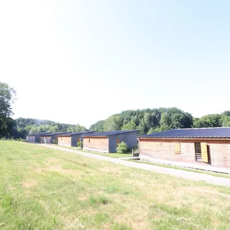 Chalet Confortable Avec Terrasse, 2 Ch., Proche Centre-bourg - Fr-1-742-341 Ferienhaus *